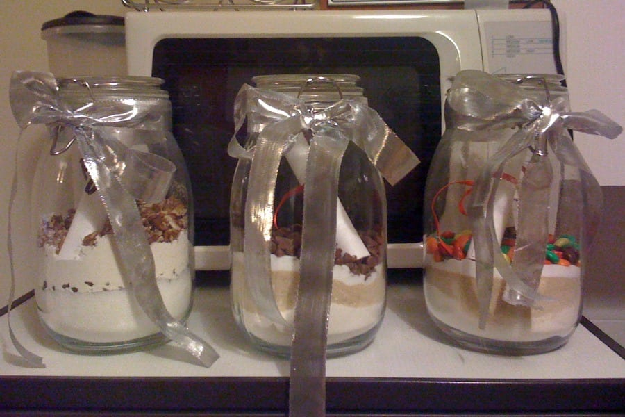 ceriselle.org • DIY: Cookies in a Jar • Seattle based fashion and